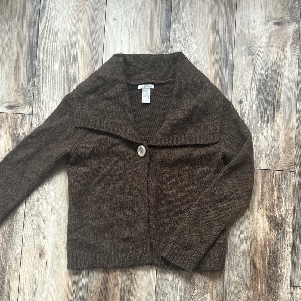 Tweeds Brown Women's Cardigan with Button Accent